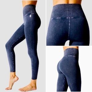 Free People Movement Deepest Navy High Rise 7/8 Good Karma Leggings M/L